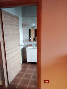 A kitchen or kitchenette at Rupe delle sorbe
