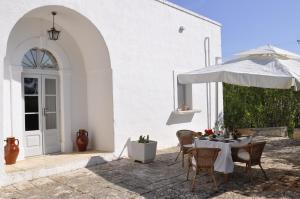 Αίθριο ή υπαίθριος χώρος στο PalmaFlora villa con trulli