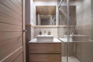 Koupelna v ubytování FLOC DE NEU de Alma de Nieve + 10 fotografií