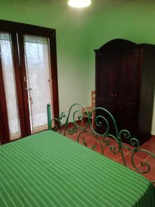 A bed or beds in a room at Rupe delle sorbe