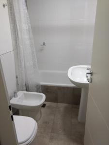 Et badeværelse på Luxury Suite Salta