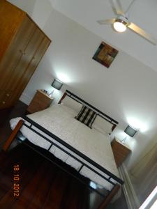 an overhead view of a bedroom with a bunk bed at Champion Bay Apartments in Geraldton