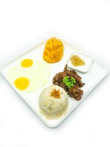 酒店内部或周边提供的食物