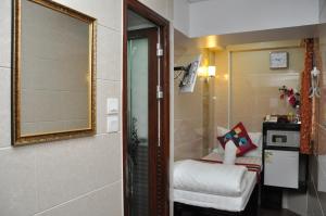 Kuchyň nebo kuchyňský kout v ubytování Pearl Premium Guest House(10/F)
