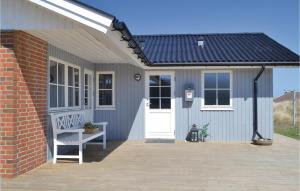 Το κτήριο όπου στεγάζεται  η παραθεριστική κατοικία