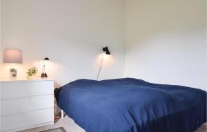 Gallery image of 2 Bedroom Cozy Home In Tranekr in Hou