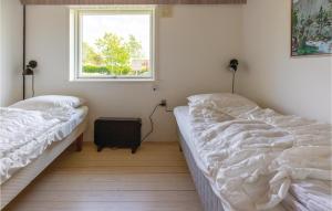 Imagem da galeria de Cozy Home In Holbk With House A Panoramic View em Holbæk