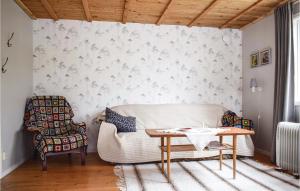 Fotografie z fotogalerie ubytování Cozy Home In Bodafors With Kitchen v destinaci Bodafors