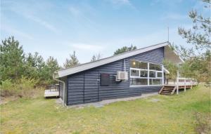 エーベルトフトにあるBeautiful Home In Ebeltoft With 4 Bedrooms, Sauna And Wifiの小黒家