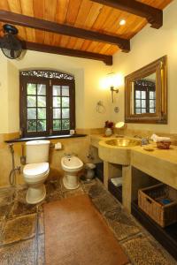Phòng tắm tại Sergeant House Boutique Villa & Private Beach