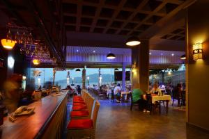 Restaurace v ubytování Maris Beach Hotel