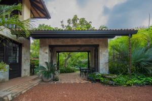 Vườn quanh Sergeant House Boutique Villa & Private Beach