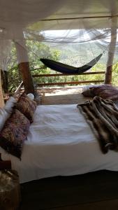 Katil atau katil-katil dalam bilik di Casa sull'albero - Only for lovers Experience -