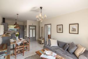 Posedenie v ubytovaní Apartamenty Na Szczycie z balkonem - Dream Apart