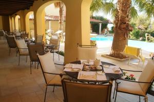 The swimming pool at or close to Hotel Villa Margherita