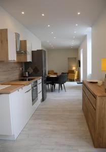 Η κουζίνα ή μικρή κουζίνα στο La Maison de Jules