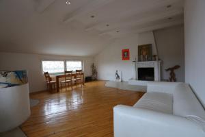 Predel za sedenje v nastanitvi Guest House One Two Three