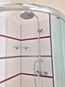 Kúpeľňa v ubytovaní Krásný apartmán u lesa, trolejbus do centra a BVV, parkování zdarma