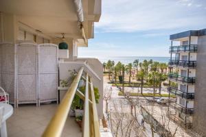 Un balcon sau o terasă la Acogedor apartamento en primera linea de playa