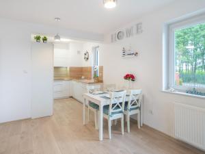 Kuchyňa alebo kuchynka v ubytovaní Apartament Happy Time SPA - Kołobrzeg