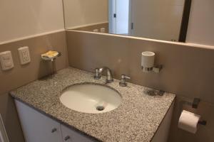A bathroom at Apartamentos Temporales en Miraflores