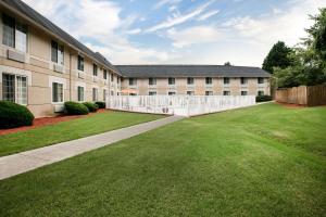 Gallery image of Baymont Inn & Suites Braselton in Braselton