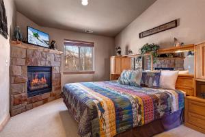 Ένα ή περισσότερα κρεβάτια σε δωμάτιο στο Park City Getaway
