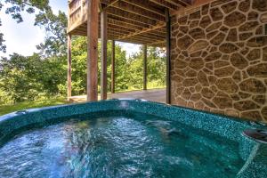 Φωτογραφία από το άλμπουμ του Blue Ridge Retreat σε Hatchertown