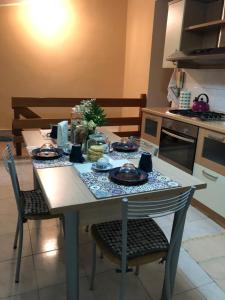 Jedlo v ubytovaní bed & breakfast alebo blízkom okolí