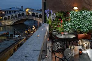 Gallery image of Hotel Rialto in Venice