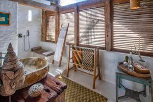 Stone House的休息区
