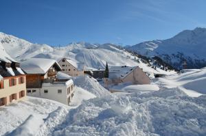 Zdjęcie z galerii obiektu Gasthof Valluga w mieście Sankt Christoph am Arlberg