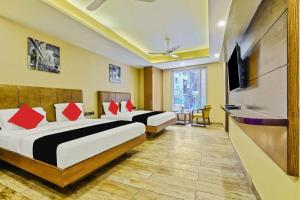 Gallery image of Hotel Nitya Maharani in New Delhi