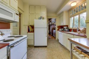 Gallery image of 726 Fourth Historic Wortman House in McMinnville