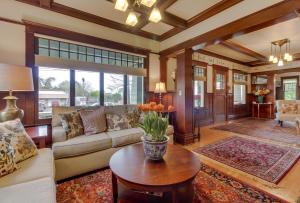Gallery image of 726 Fourth Historic Wortman House in McMinnville +41 photos