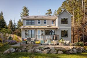Gallery image of Orcas Beach Cottage in Eastsound