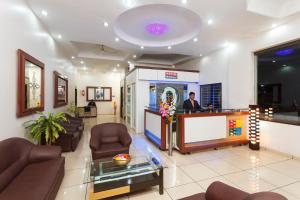 Hotel Vrindavan Deluxe Kolhapur 로비 또는 리셉션