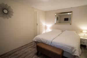 Tempat tidur dalam kamar di Sleep&Stay Floris IV