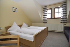 Gallery image of Landgasthof Lang Zum Adler in Oberkalbach +19 photos