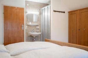 Kúpeľňa v ubytovaní Ferienwohnung Meliessnig + 18 fotografií