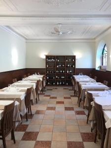 En restaurang eller annat matställe på Albergo San Michele