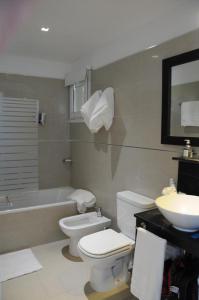 A bathroom at Linda Bay Premium Resort