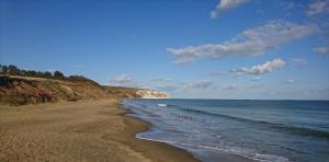 A beach at or near the guesthouse 