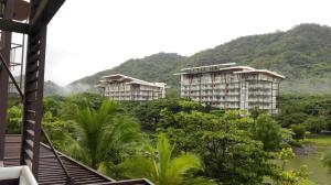Üldine mäevaade või majutusasutusest Lagoon view Family Suite in Pico De Loro Cove, Nasugbu pildistatud vaade
