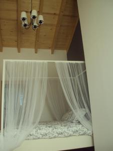 A bed or beds in a room at Casa Los Abetos