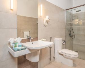 Ένα μπάνιο στο Amethyst Resort Passikudah