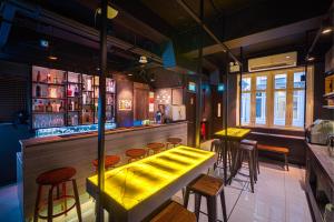 The lounge or bar area at CUBE Boutique Capsule Hotel at Chinatown