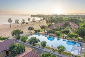 Bazén v ubytování Amethyst Resort Passikudah nebo v jeho okolí