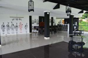 Lounge alebo bar v ubytovaní Albero Hotel Bogor