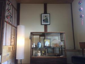 Příslušenství pro přípravu čaje a kávy v ubytování Suzume-An